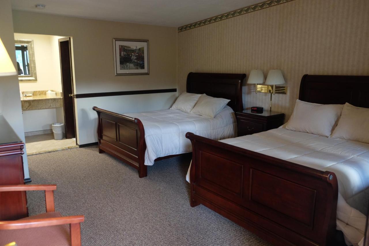 Chalet Inn & Suites センターポート エクステリア 写真