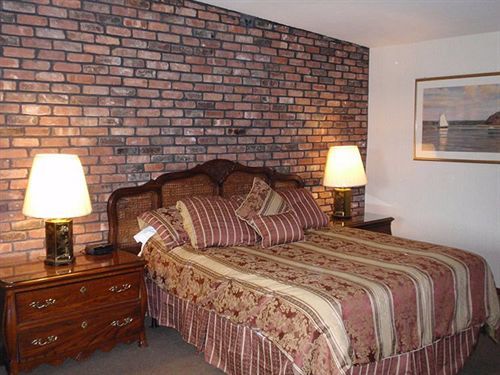 Chalet Inn & Suites センターポート エクステリア 写真