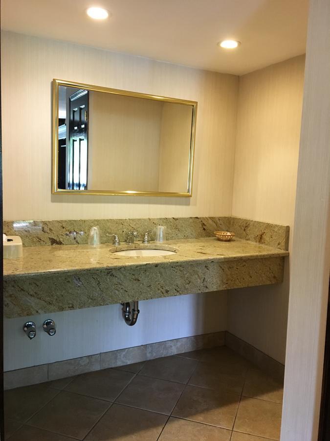 Chalet Inn & Suites センターポート エクステリア 写真