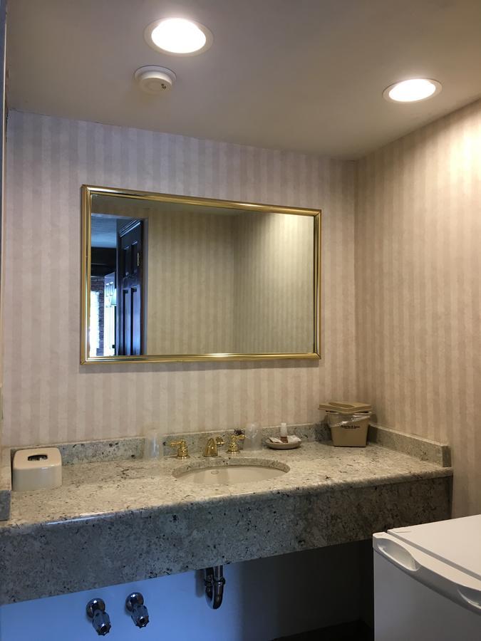 Chalet Inn & Suites センターポート エクステリア 写真