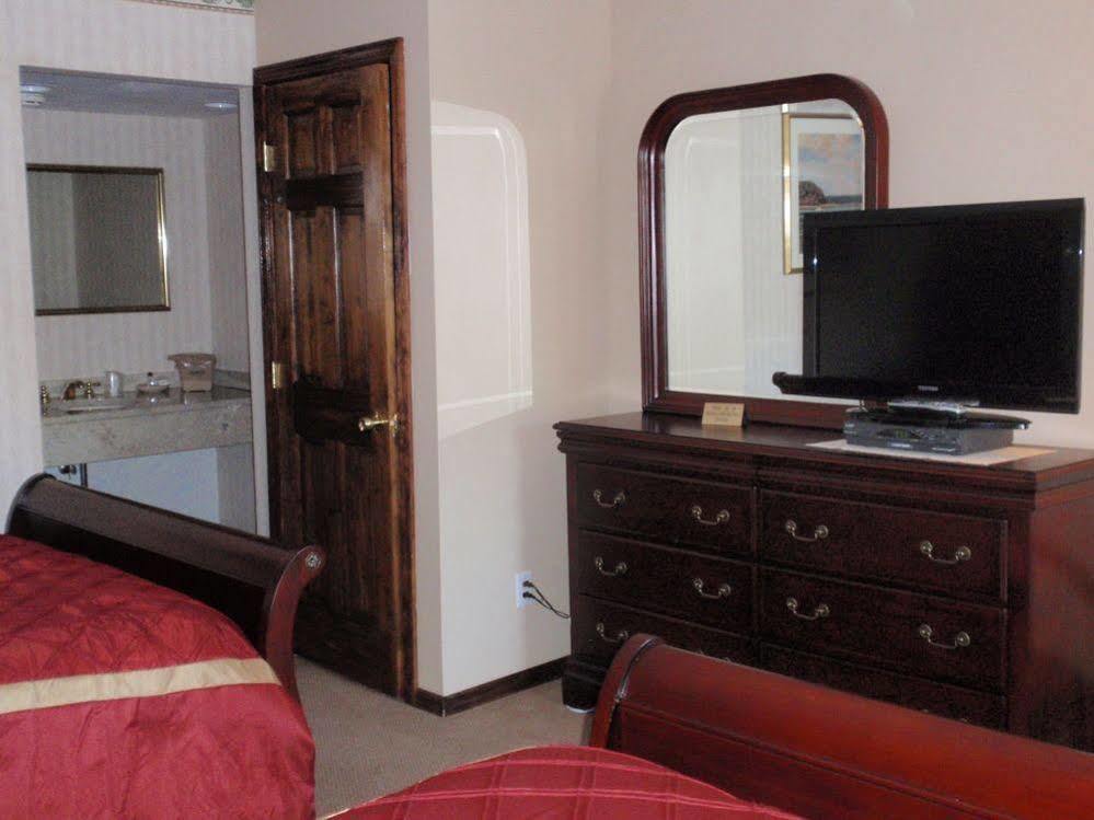 Chalet Inn & Suites センターポート エクステリア 写真